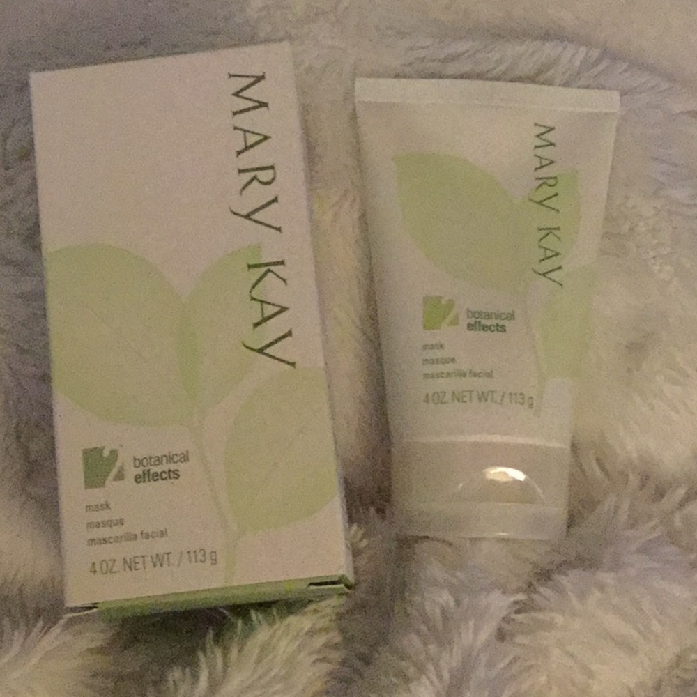 New! 💋 Mary Kay Botanicals mask/scrub💋